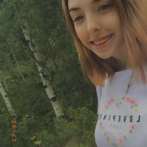 Meet your Posher, Jasmine